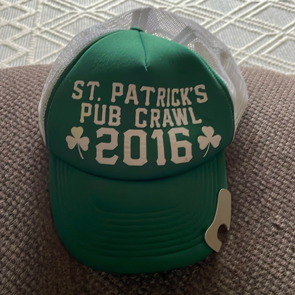 Spencer’s gifts,vintage st.patricks  hat
